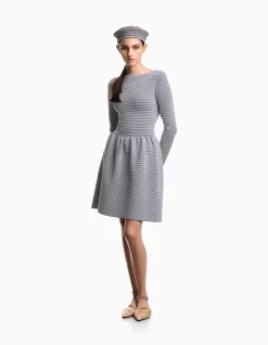 WOMAN'S DRESS