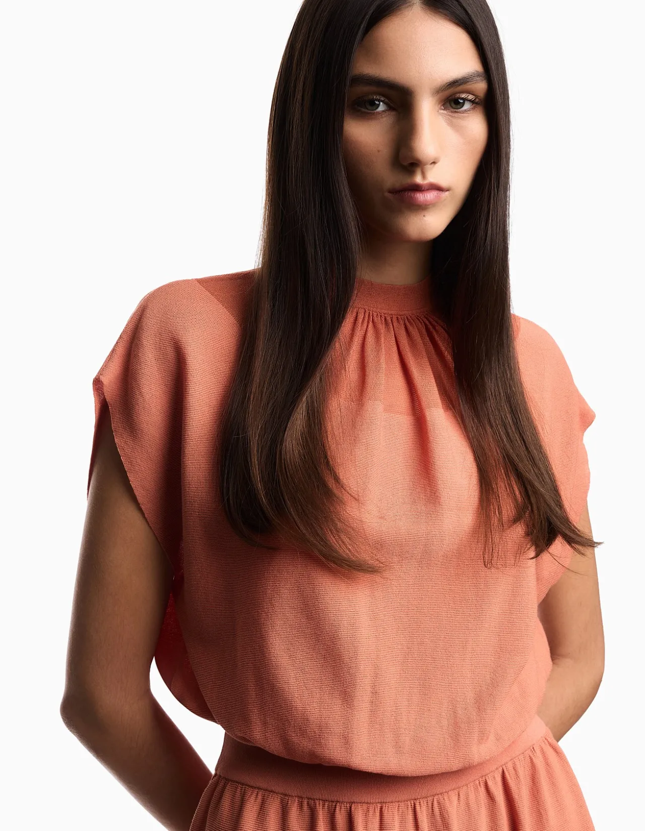 WOMAN'S KNITTED DRESS WITH YOKE AND CAP SLEEVES