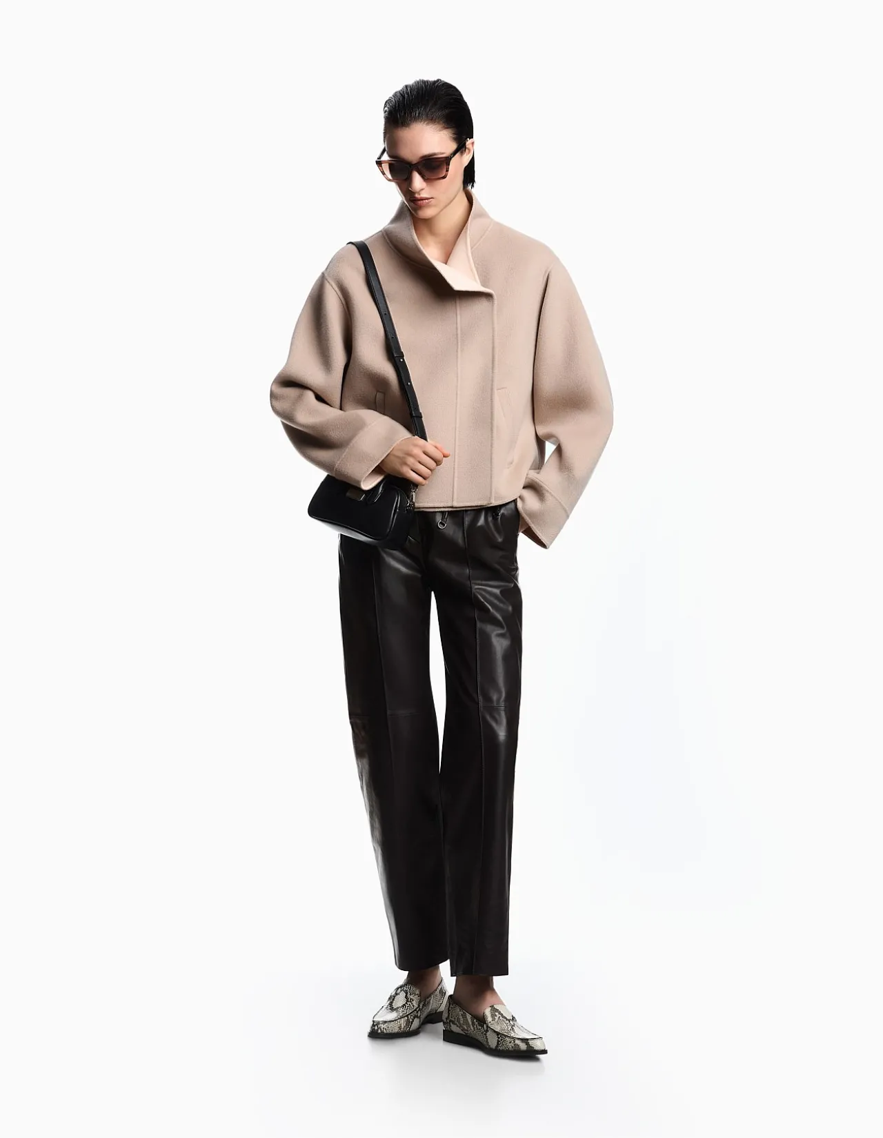 WOMAN'S OUTERWEAR