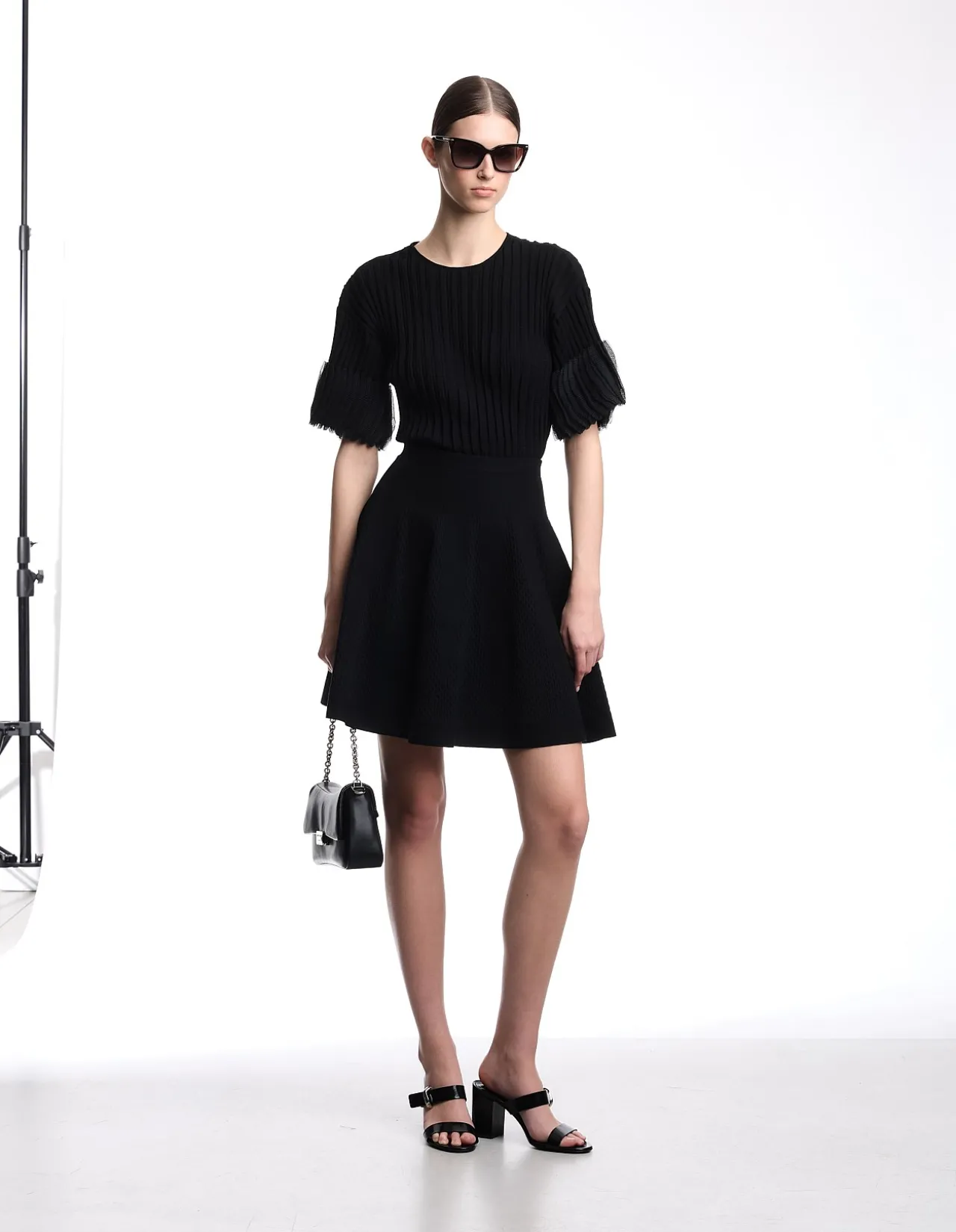 WOMAN'S RIBBED KNITWEAR WITH PLEATED SLEEVES