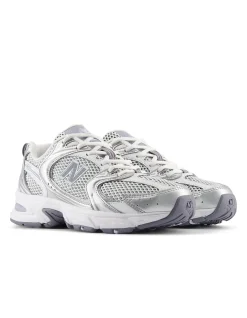 WOMEN'S 530 SNEAKER