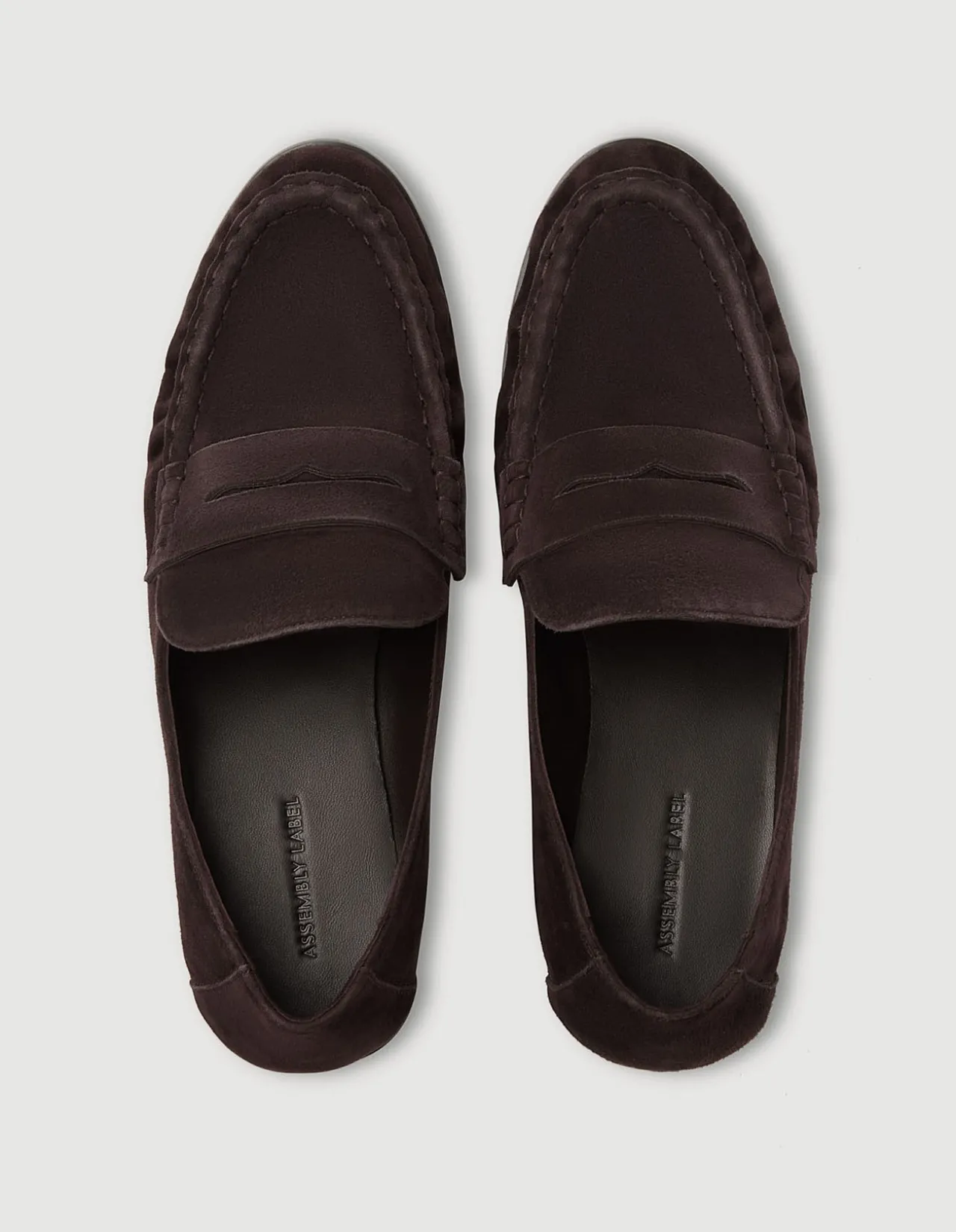 WOMEN'S Avenue Suede Loafer SHOE