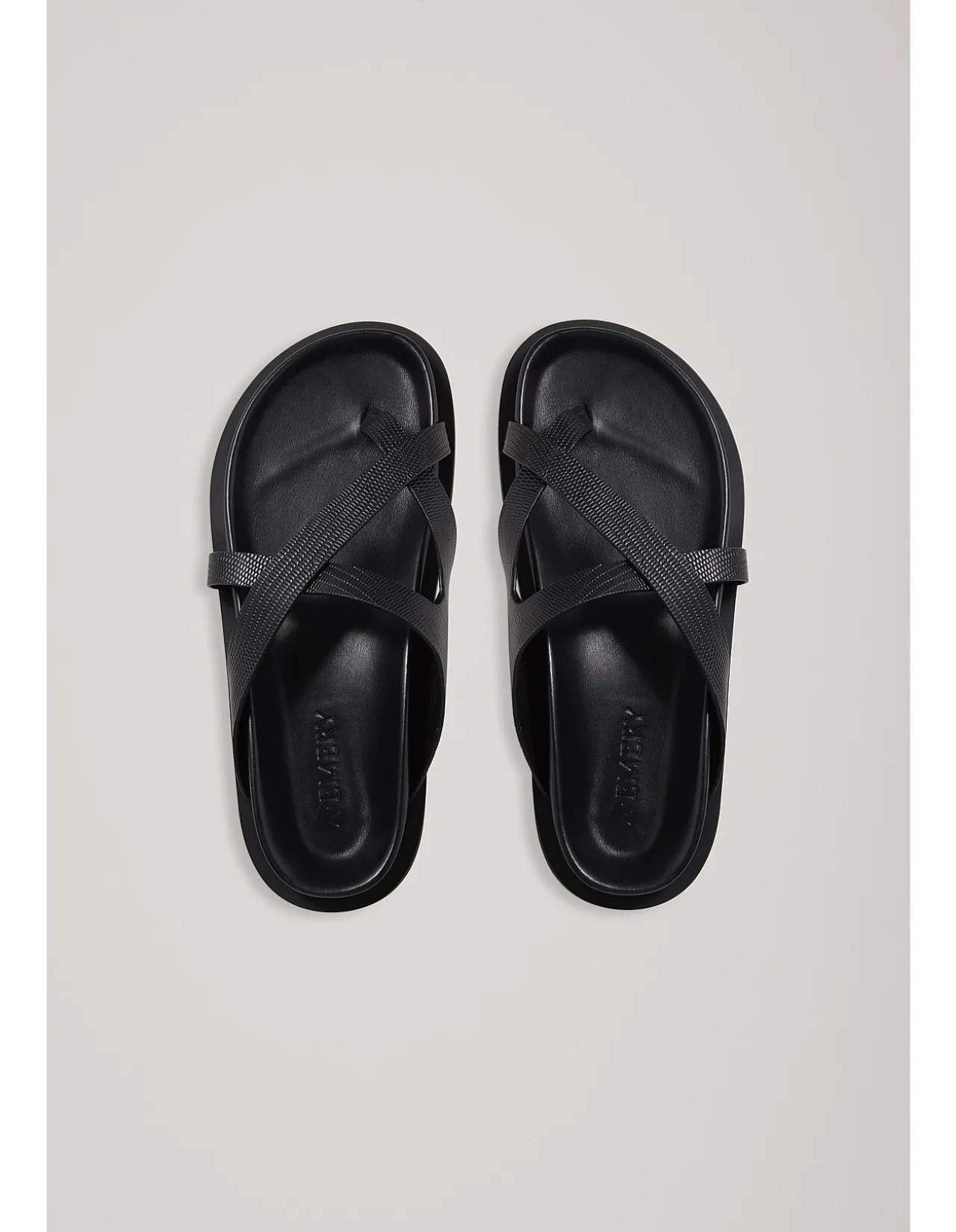 WOMEN'S CLAUDE SANDAL
