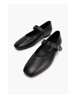 WOMEN'S NURIA SHOE