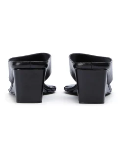 WOMEN'S Swift SANDAL