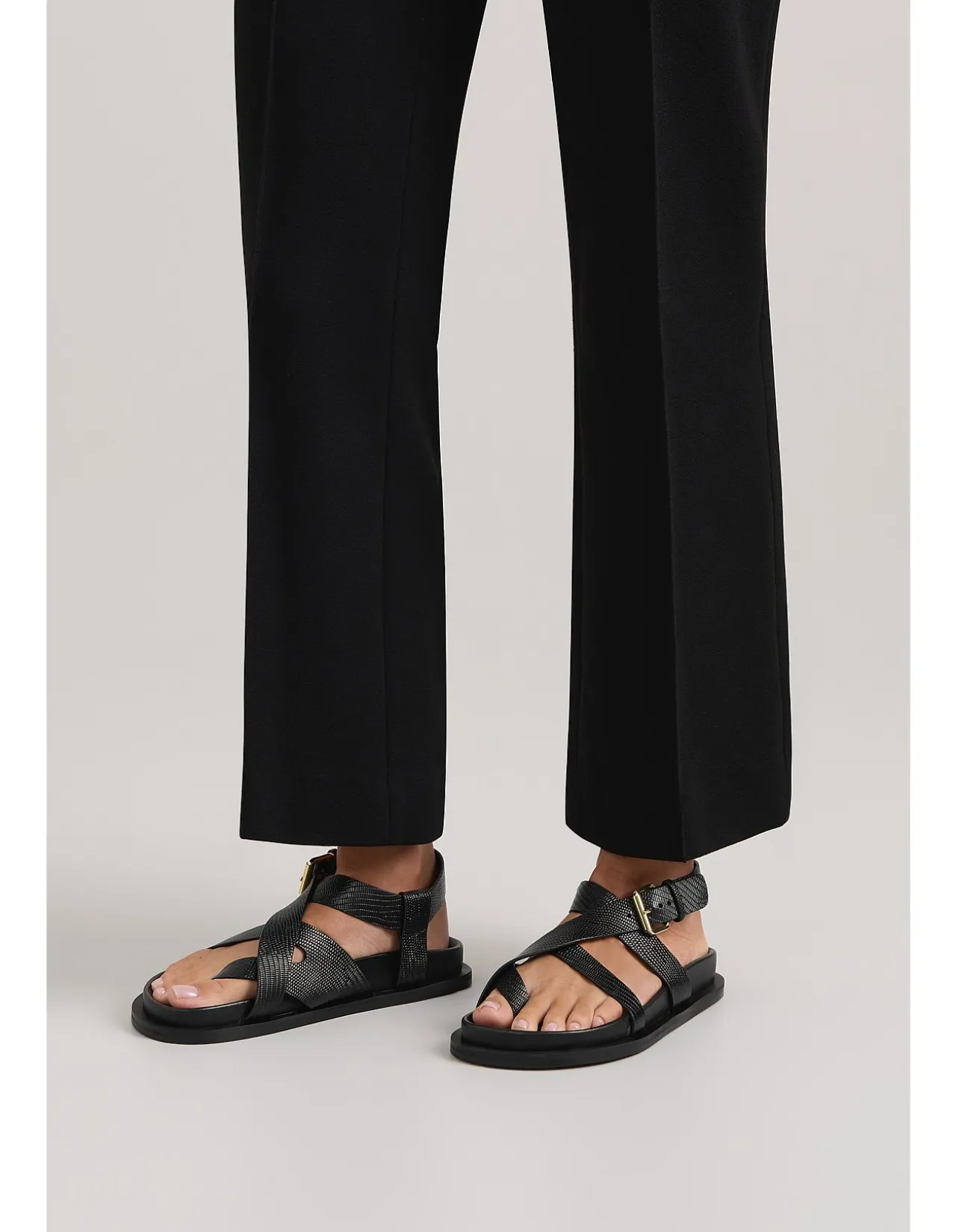 WOMEN'S ELBERT SANDAL