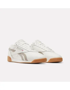 WOMEN'S FREESTYLE LO SNEAKER