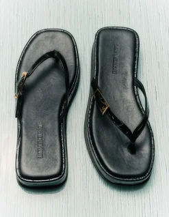 WOMEN'S Josie Croc-Embossed Leather Thong Platform SANDAL