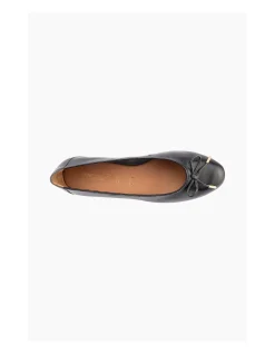 WOMEN'S MARIGOLD SHOE