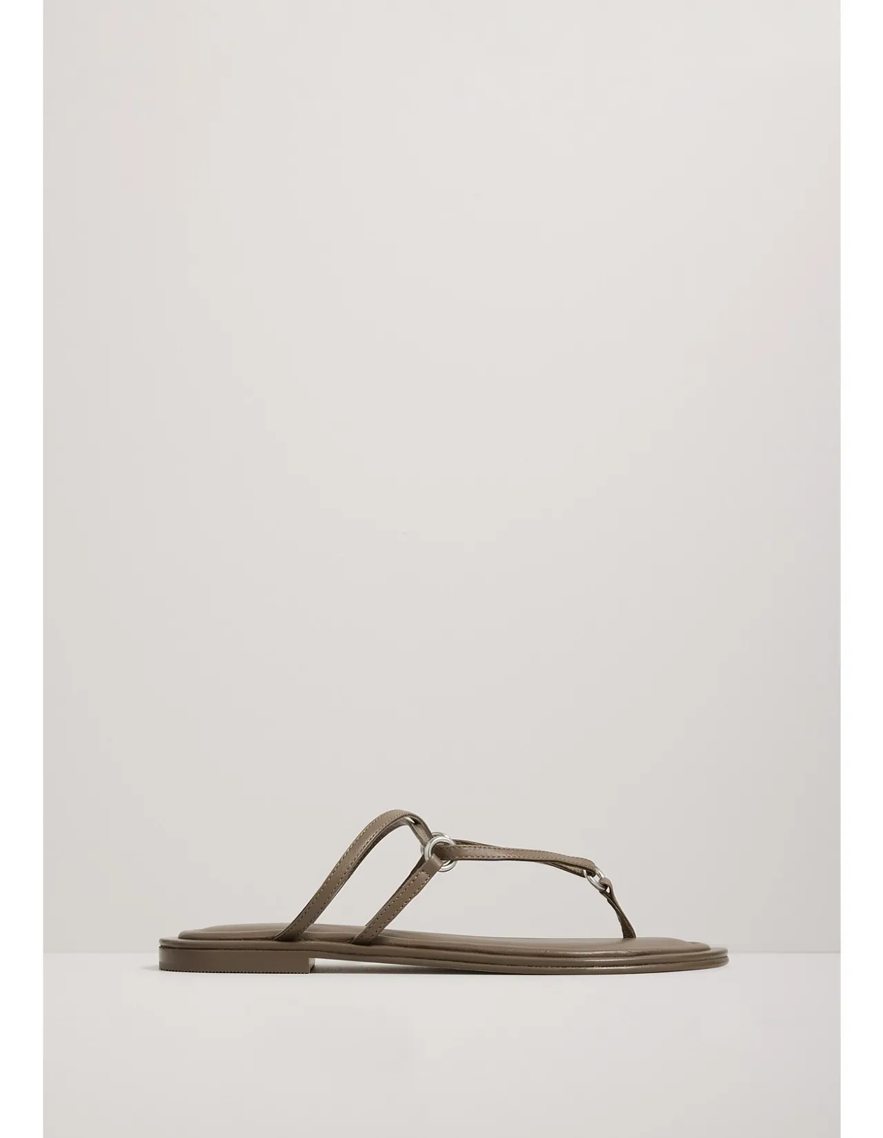 WOMEN'S NANAKA SANDAL
