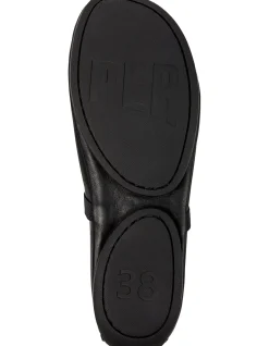 WOMEN'S RIGHT NINA SHOE