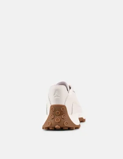 WOMEN'S Sneaky SNEAKER