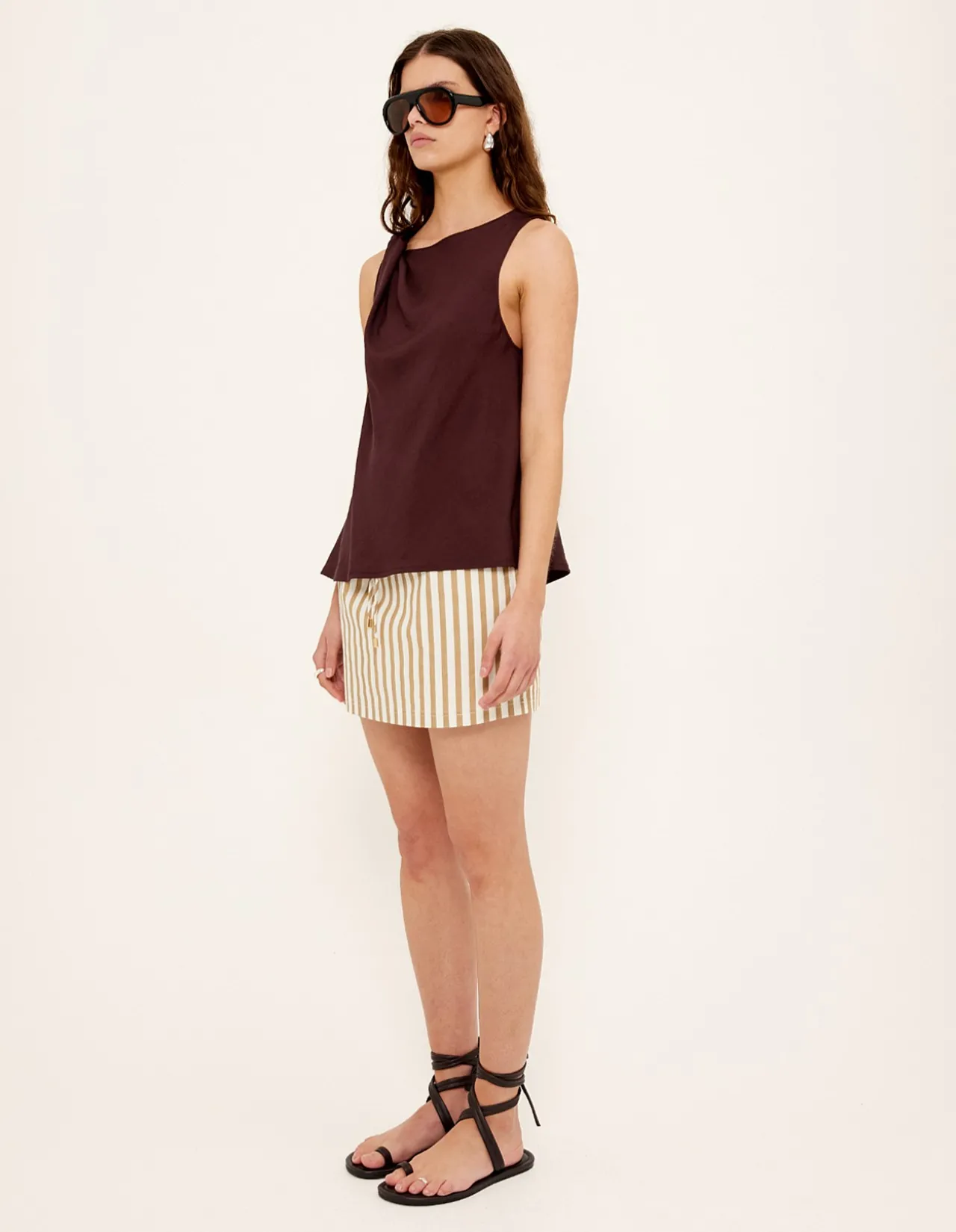 ZAHARA MID RISE SKIRT