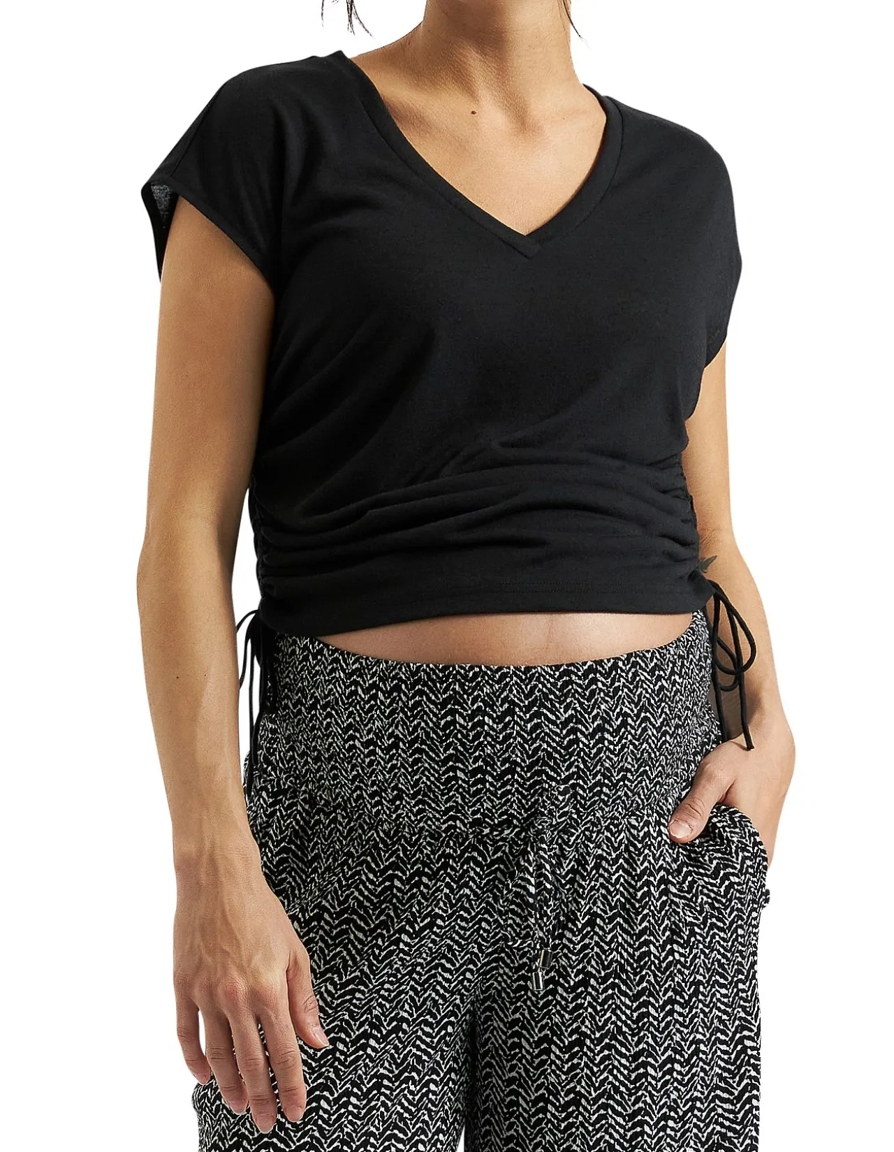 ZIGGY RUCHED TEE