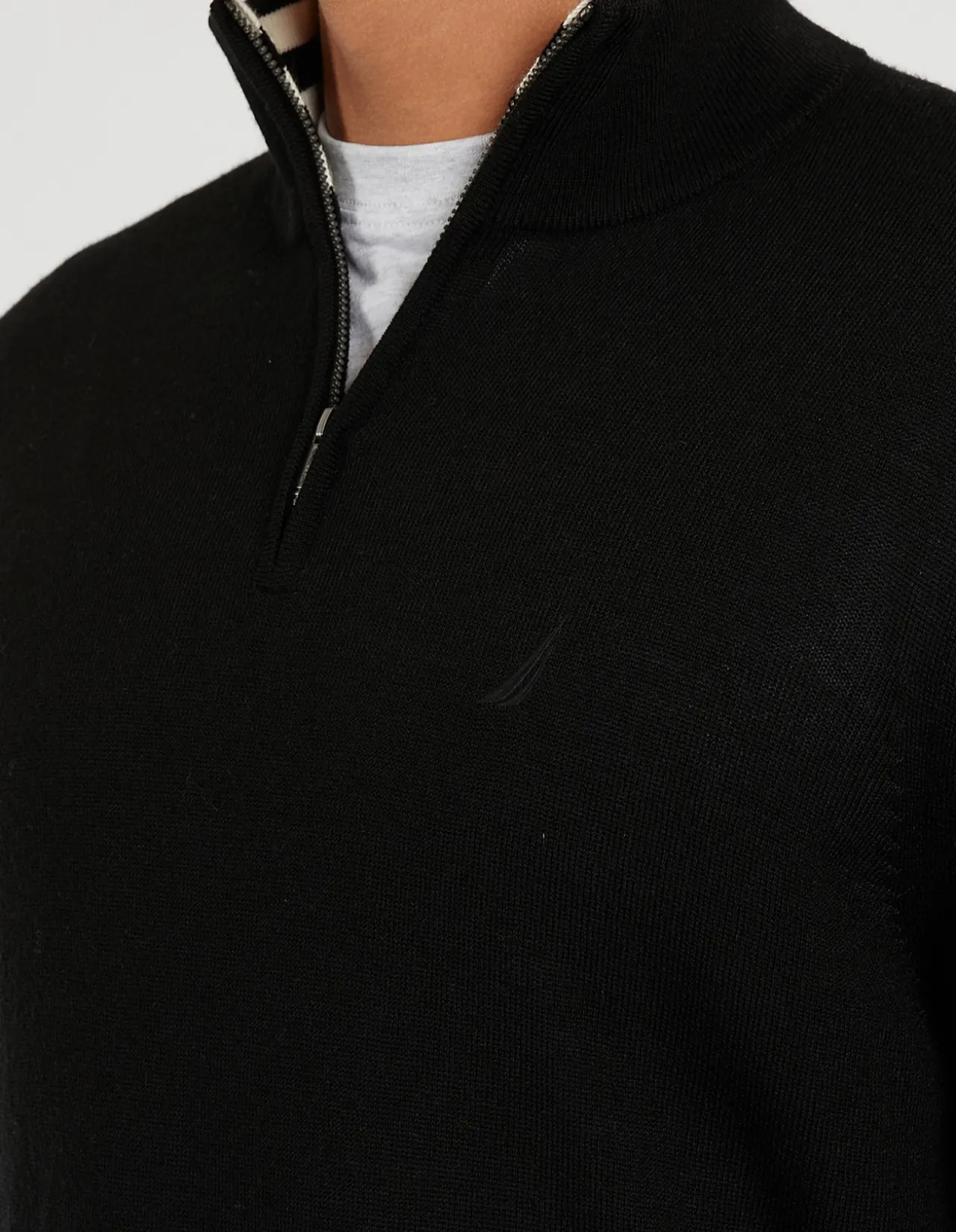 1/4 ZIP AUSTRALIAN MERINO WOOL BLEND SWEATER