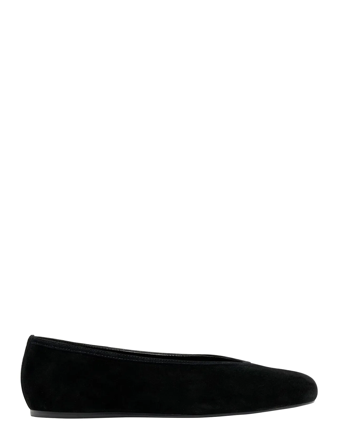 ZUCIA FLAT